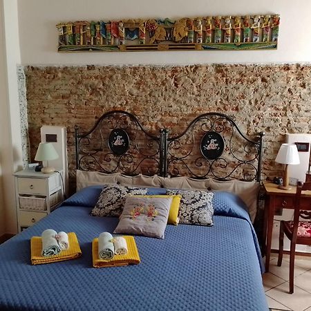 Il Piccolo Eden - Private Garden Apartment Livorno Bagian luar foto
