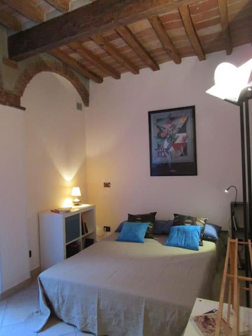 Il Piccolo Eden - Private Garden Apartment Livorno Bagian luar foto