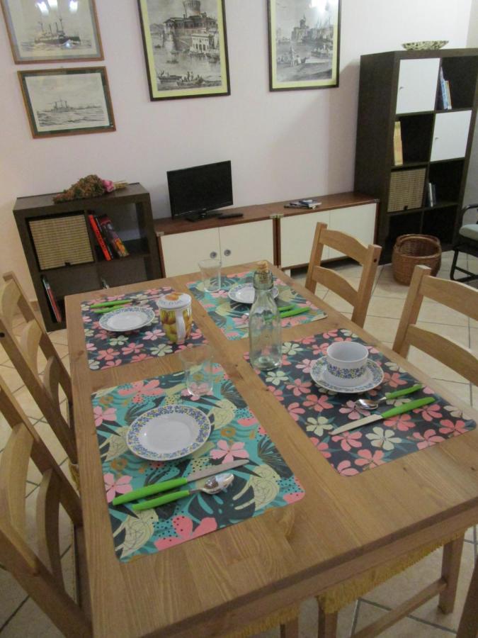 Il Piccolo Eden - Private Garden Apartment Livorno Bagian luar foto