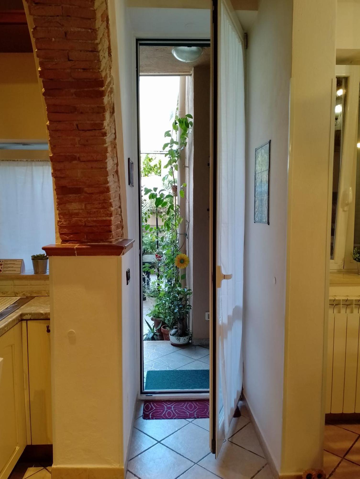Il Piccolo Eden - Private Garden Apartment Livorno Bagian luar foto
